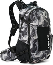 Load image into Gallery viewer, USWE Shred MTB Daypack 25L - Camo/Black
