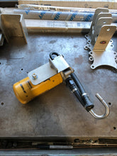 Load image into Gallery viewer, 11-16 Duramax Cat or Donaldson single filter conversion/relocation